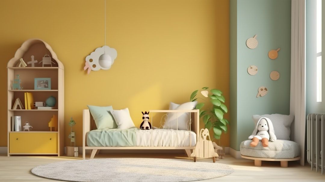 Quarto infantil montessoriano com cama baixa, paredes amarelas e tapete branco — móveis Montessori para crianças